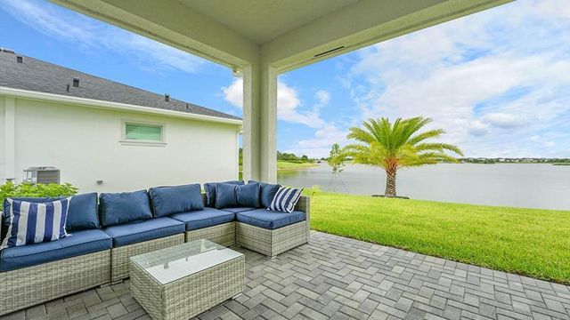 601 Hookline Circle, Loxahatchee, FL 33470