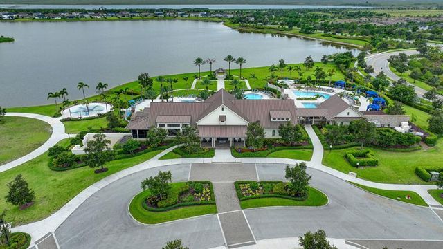 601 Hookline Circle, Loxahatchee, FL 33470