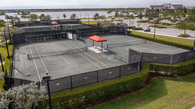 601 Hookline Circle, Loxahatchee, FL 33470