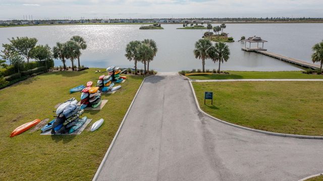 601 Hookline Circle, Loxahatchee, FL 33470