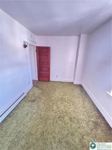 2030 Washington Avenue, Northampton Boro, PA 18067