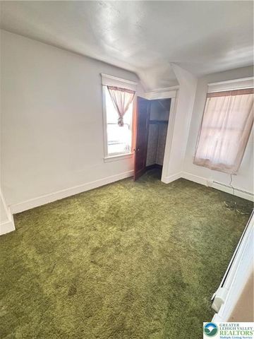 2030 Washington Avenue, Northampton Boro, PA 18067