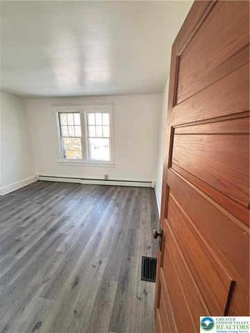 2030 Washington Avenue, Northampton Boro, PA 18067