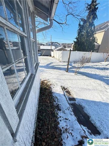 2030 Washington Avenue, Northampton Boro, PA 18067