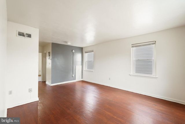 2303 S ST SE, Washington, DC 20020