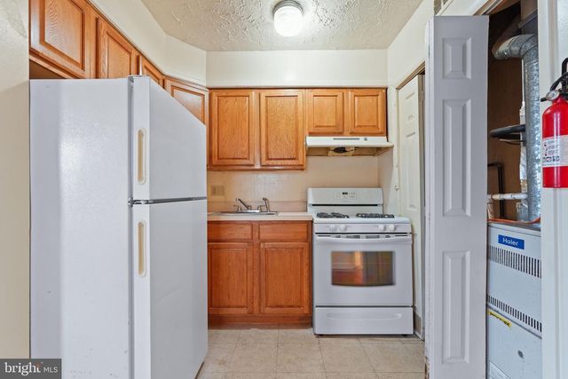 2303 S ST SE, Washington, DC 20020