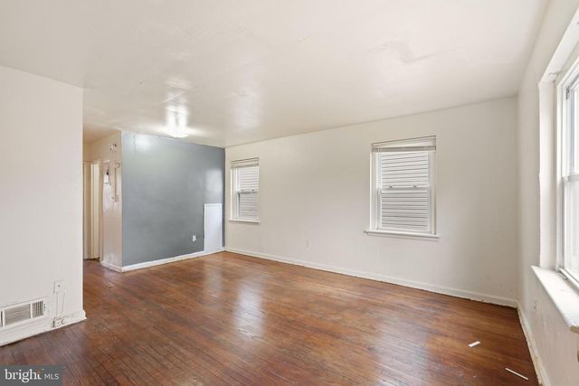 2303 S ST SE, Washington, DC 20020