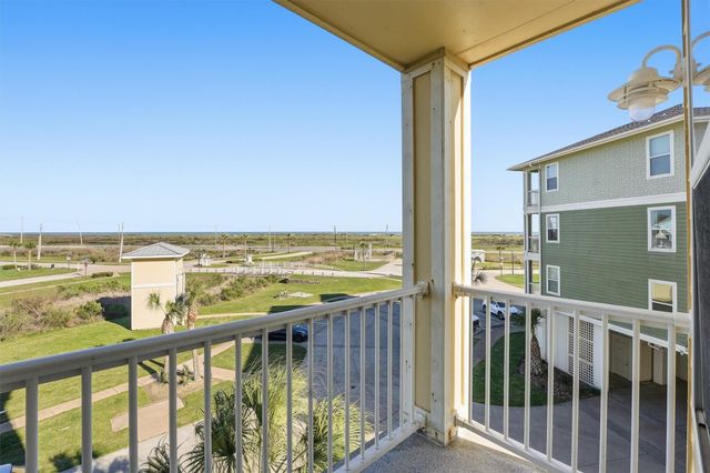 27010 Estuary Drive 203, Galveston, TX 77554