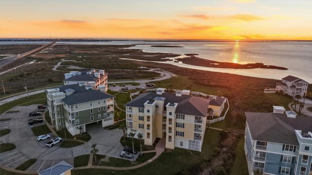 27010 Estuary Drive 203, Galveston, TX 77554
