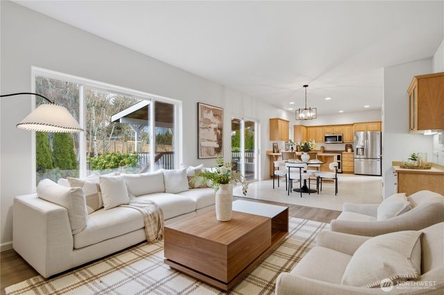 1611 242nd St SE, Bothell, WA 98021