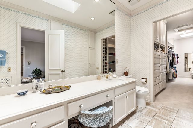 17 Stonecourt Circle, Dallas, TX 75225