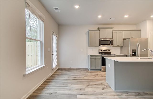 616 Treasure Drive, Stockbridge, GA 30281
