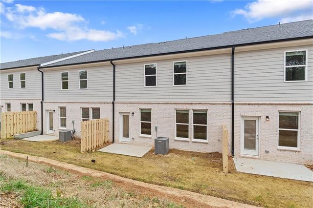 616 Treasure Drive, Stockbridge, GA 30281