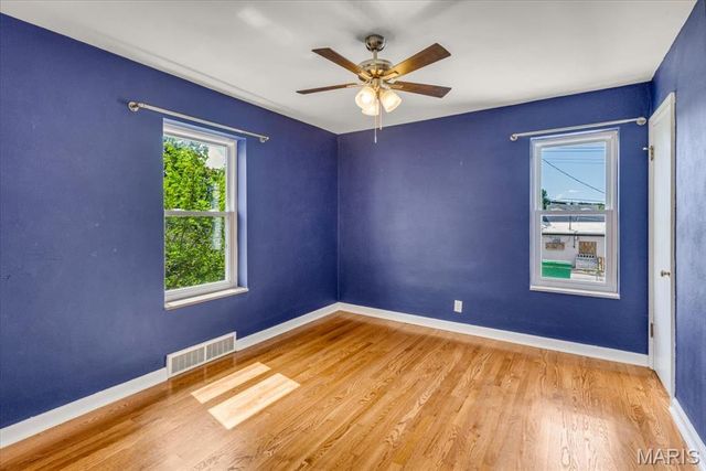5414 Lindenwood Avenue, St Louis, MO 63109