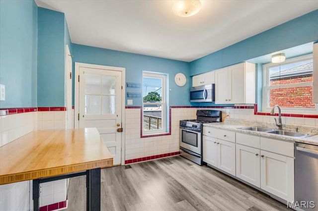 5414 Lindenwood Avenue, St Louis, MO 63109