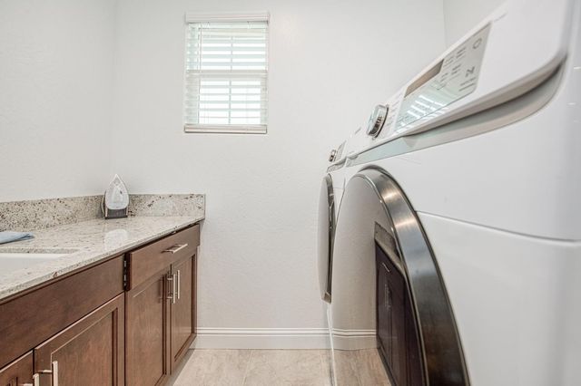 6270 W Holland Avenue, Fresno, CA 93723