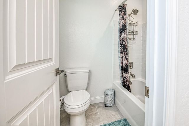 6270 W Holland Avenue, Fresno, CA 93723