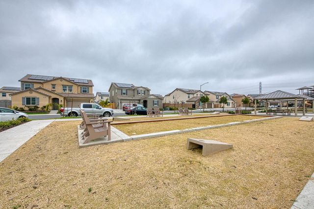 6270 W Holland Avenue, Fresno, CA 93723