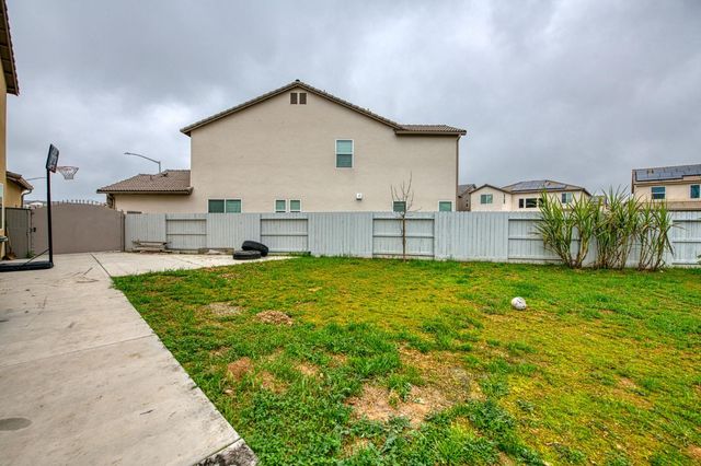 6270 W Holland Avenue, Fresno, CA 93723