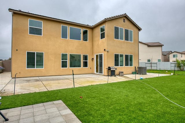 6270 W Holland Avenue, Fresno, CA 93723