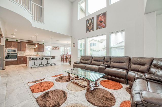 6270 W Holland Avenue, Fresno, CA 93723