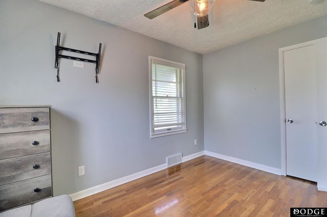 1435 N Somers Avenue, Fremont, NE 68025