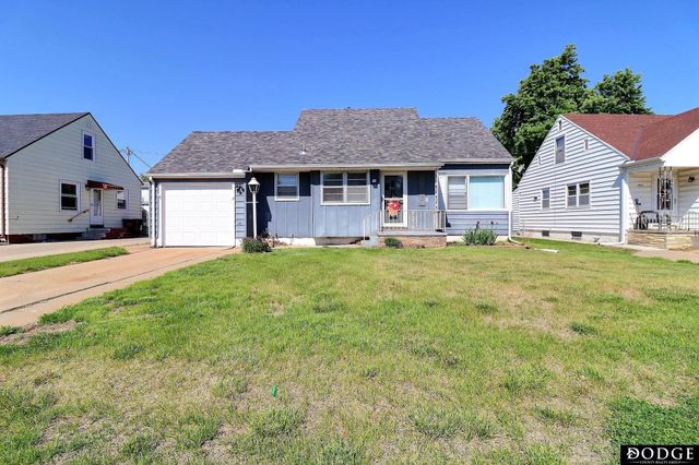 1435 N Somers Avenue, Fremont, NE 68025