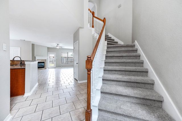 11303 Morning Cloud Drive, Pearland, TX 77584