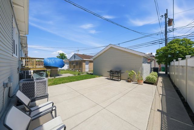1423 Ridgeland Avenue, Berwyn, IL 60402