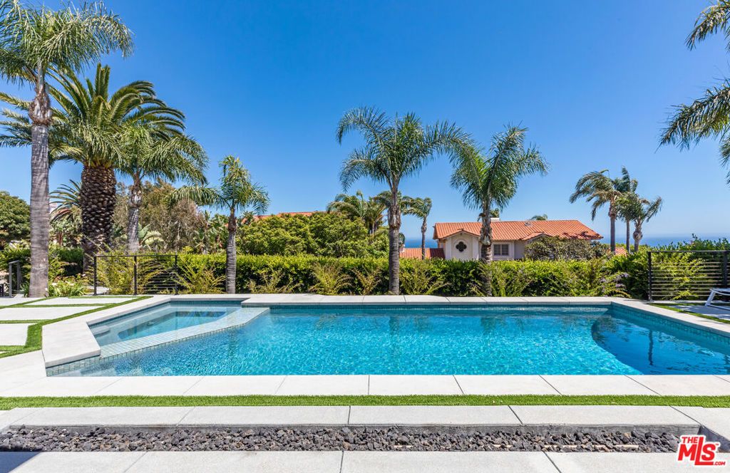 Image 11 of property listing at 6251 Ramirez Mesa Drive, Malibu, CA 90265