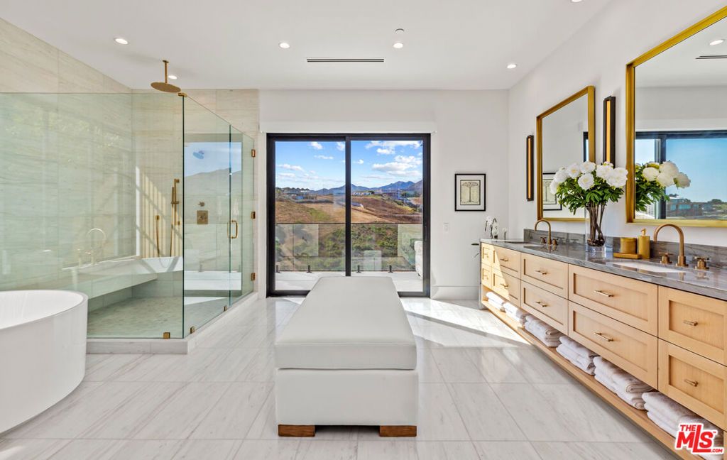 Image 24 of property listing at 6251 Ramirez Mesa Drive, Malibu, CA 90265