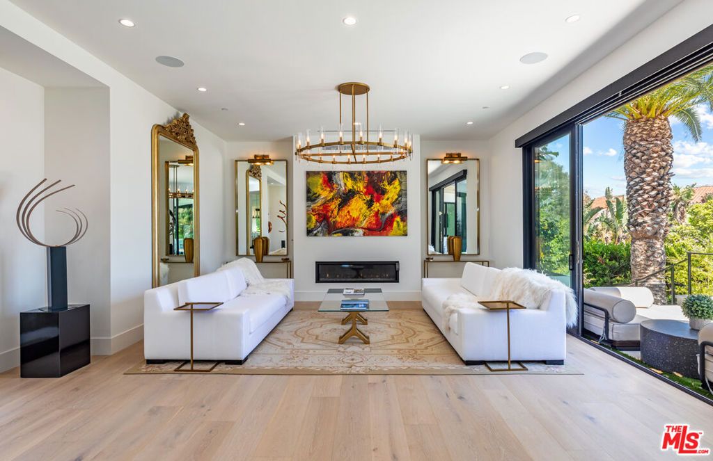 Image 4 of property listing at 6251 Ramirez Mesa Drive, Malibu, CA 90265