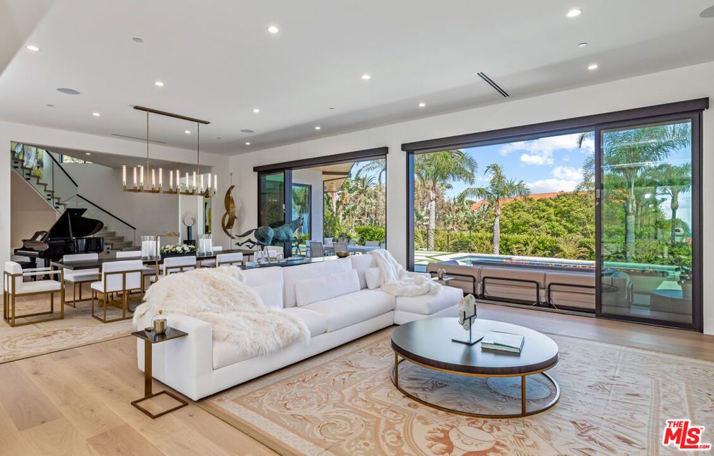 Image 6 of property listing at 6251 Ramirez Mesa Drive, Malibu, CA 90265
