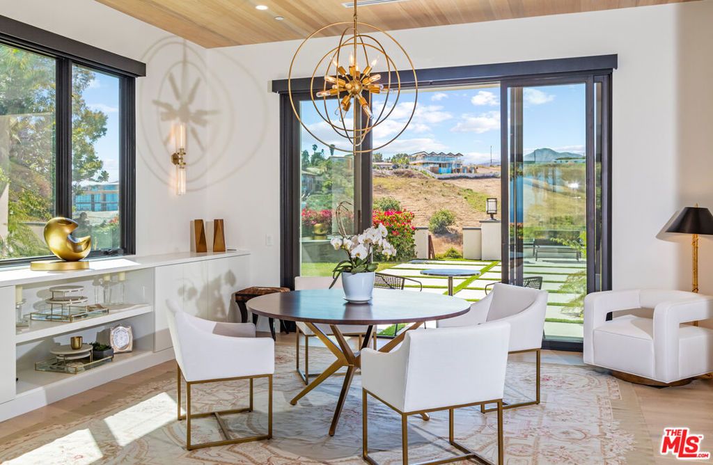 Image 8 of property listing at 6251 Ramirez Mesa Drive, Malibu, CA 90265