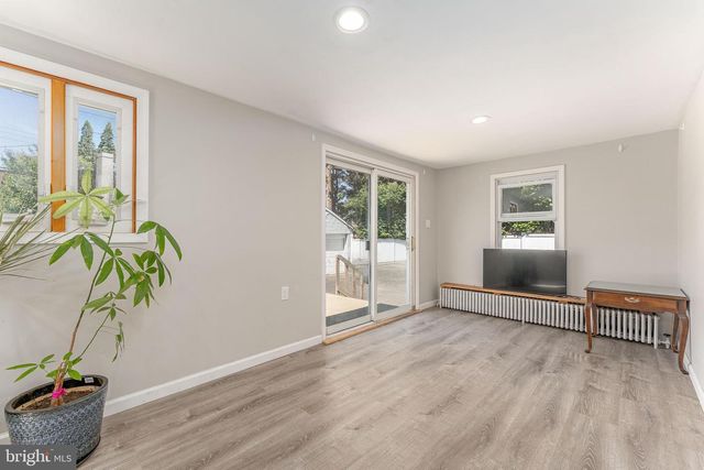 1966 MORELAND RD, Abington, PA 19001