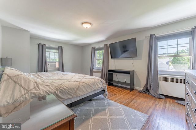 1966 MORELAND RD, Abington, PA 19001