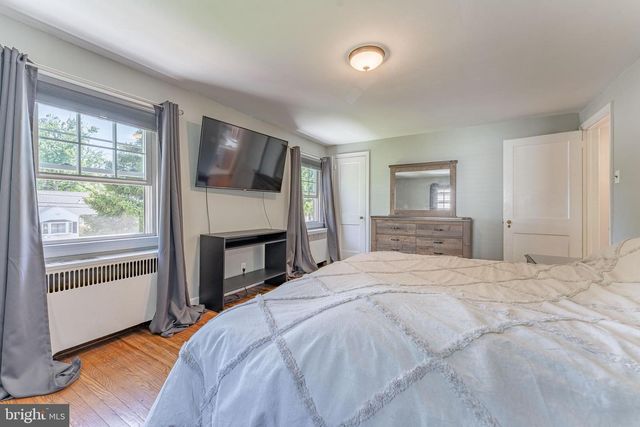 1966 MORELAND RD, Abington, PA 19001