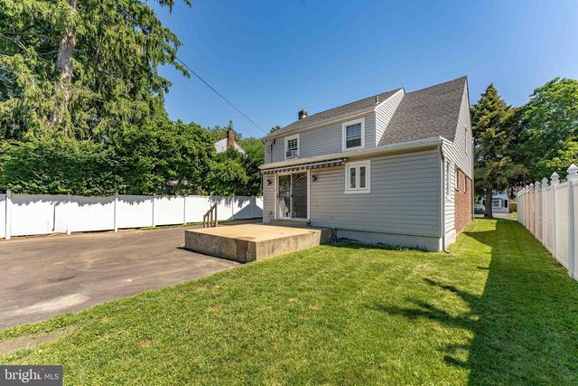 1966 MORELAND RD, Abington, PA 19001