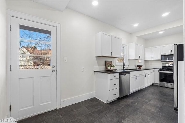 14605 S Woodland Road, Shaker Heights, OH 44120