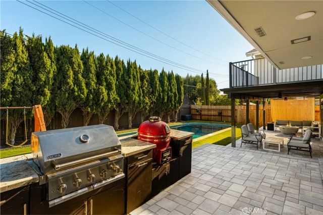 2916 E Trenton Avenue, Orange, CA 92867