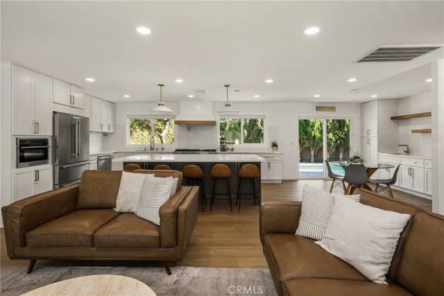 2916 E Trenton Avenue, Orange, CA 92867