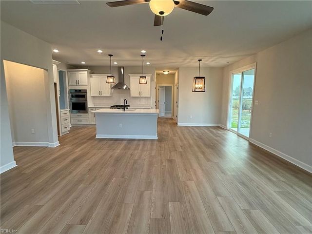 20 Mulligan LN, Suffolk, VA 23434