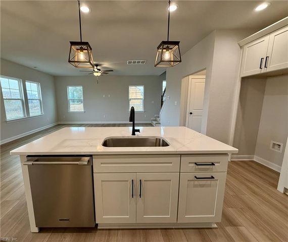 20 Mulligan LN, Suffolk, VA 23434