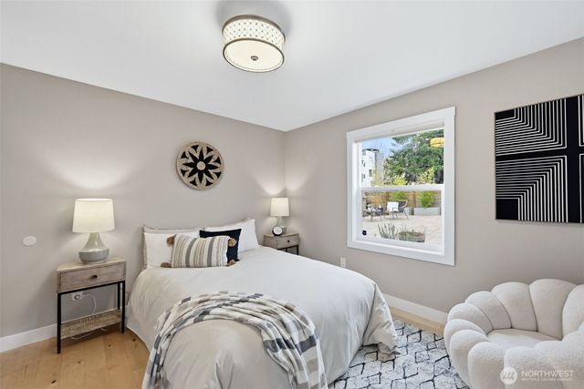 9402 36th Avenue SW, Seattle, WA 98126