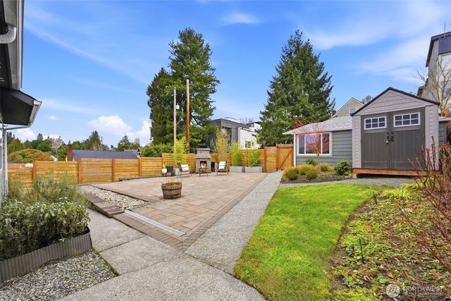 9402 36th Avenue SW, Seattle, WA 98126