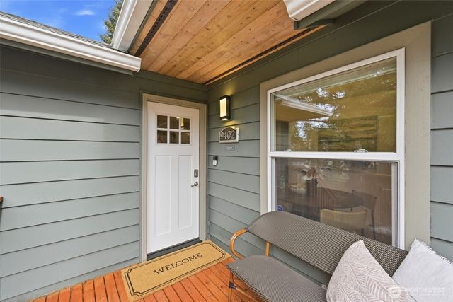 9402 36th Avenue SW, Seattle, WA 98126