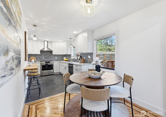 9402 36th Avenue SW, Seattle, WA 98126