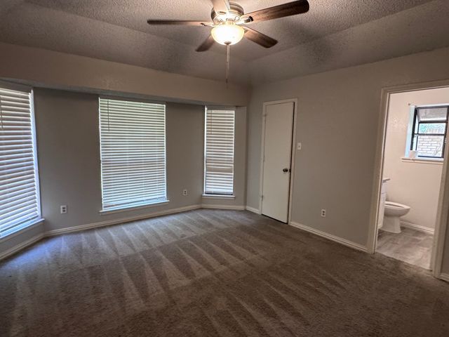 2406 Hallmark Street, Grand Prairie, TX 75052