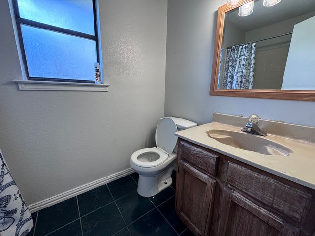 2406 Hallmark Street, Grand Prairie, TX 75052