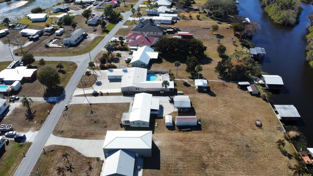 2081 SE 24th Boulevard, Okeechobee, FL 34974